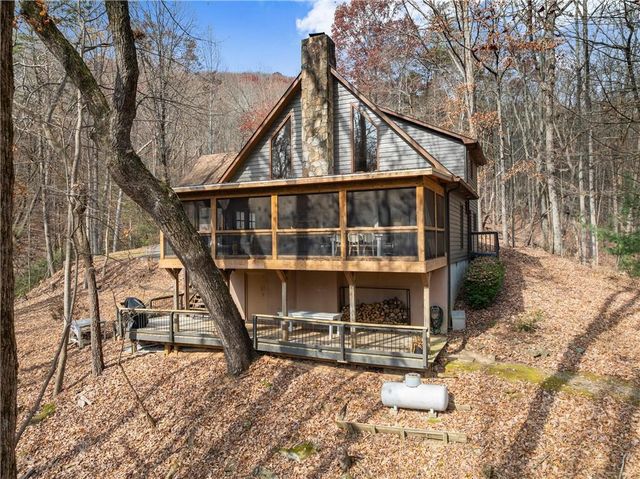 315 N Lake Drive, Sautee Nacoochee, GA 30571
