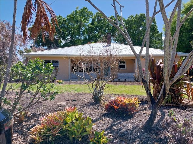 843 22nd Place, Vero Beach, FL 32960