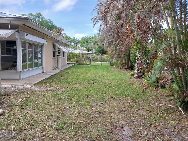 843 22nd Place, Vero Beach, FL 32960