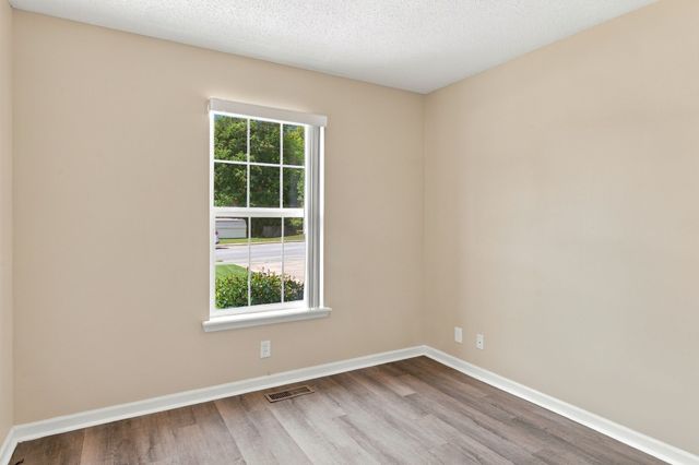 3807 Man O War Blvd, Clarksville, TN 37042