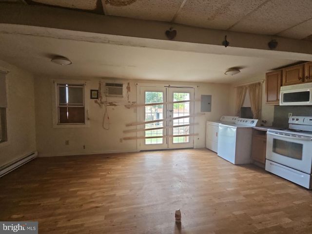 103 CEDAR ST, Millville, NJ 08332