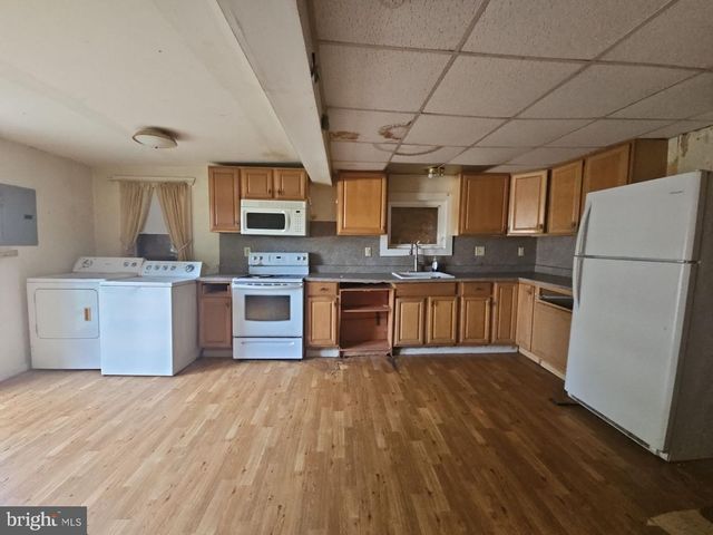 103 CEDAR ST, Millville, NJ 08332
