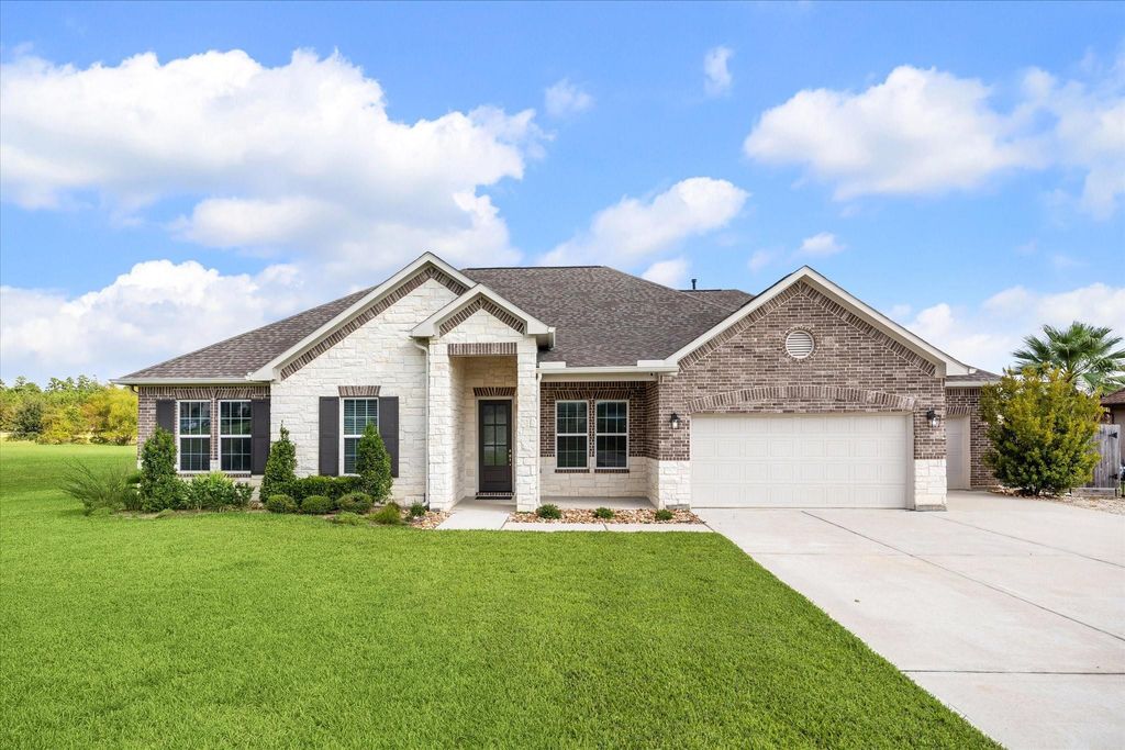 18807 Serene Water Drive, Montgomery, TX 77356