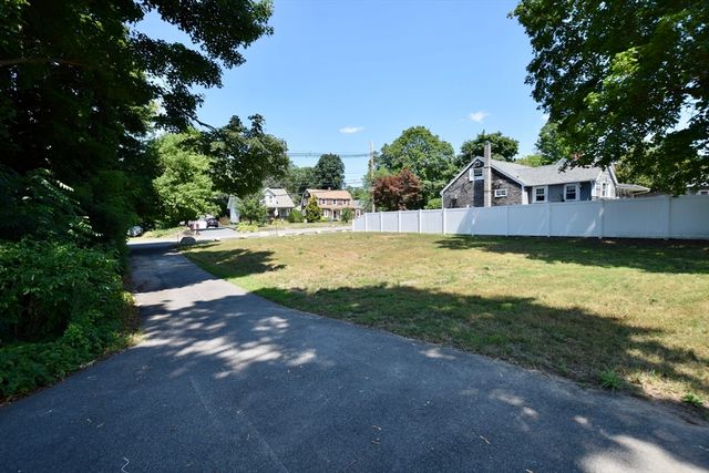 58 Wareham St., Middleboro, MA 02346