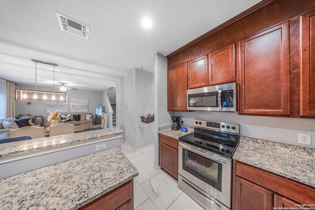 3123 Saturn Path, Converse, TX 78109
