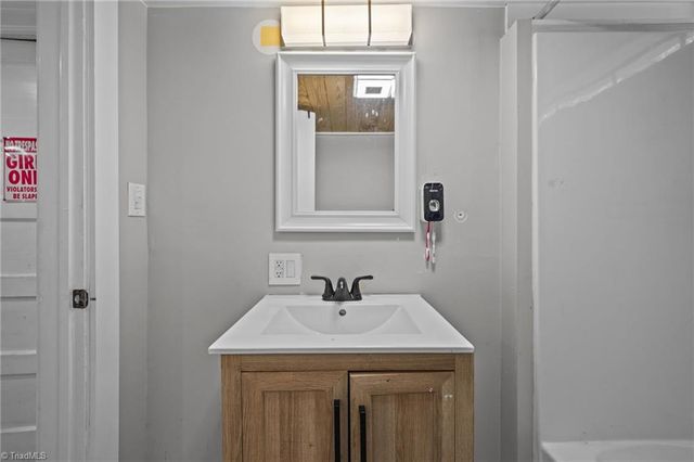 145 Duke Street, Cooleemee, NC 27014