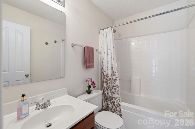 8842 Gerren Court, Charlotte, NC 28217