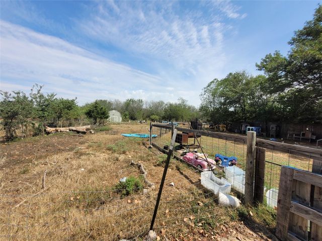 134 Whispering Pines DR, Bastrop, TX 78602