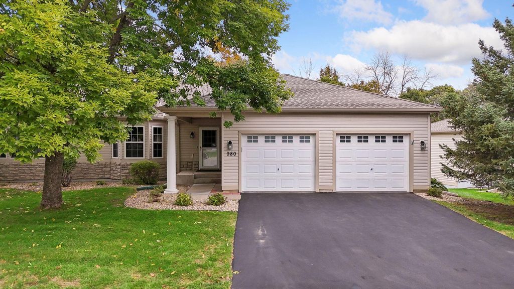 980 Carriage Lane, Chaska, MN 55318 — exterior