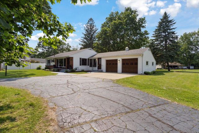 2513 Shopiere Road, Beloit, WI 53511