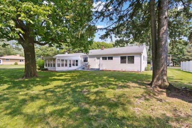 2513 Shopiere Road, Beloit, WI 53511