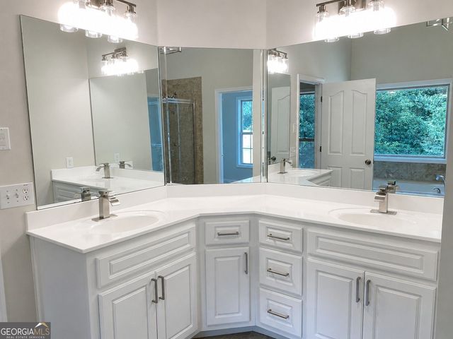 623 Henning Drive, Winder, GA 30680