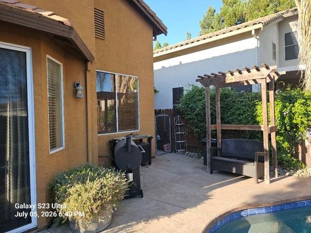 432 Gladstone Ct, Roseville, CA 95747