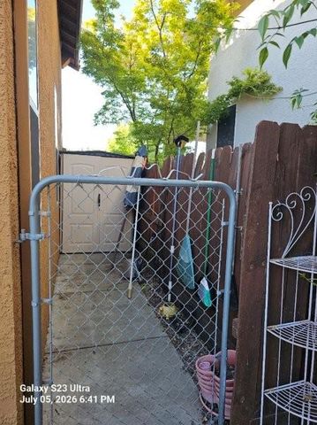 432 Gladstone Ct, Roseville, CA 95747