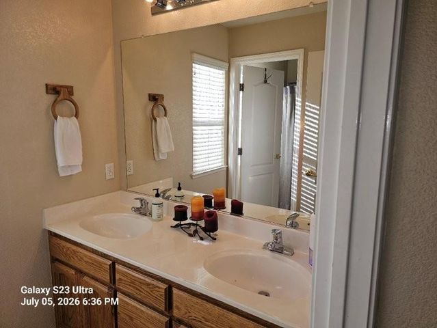 432 Gladstone Ct, Roseville, CA 95747