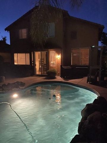 432 Gladstone Ct, Roseville, CA 95747