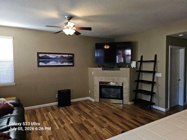 432 Gladstone Ct, Roseville, CA 95747
