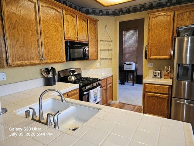 432 Gladstone Ct, Roseville, CA 95747