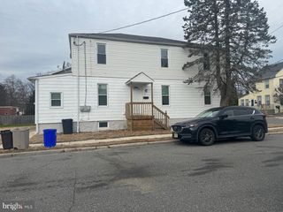 41 CHESTNUT ST, Woodbury, NJ 08096