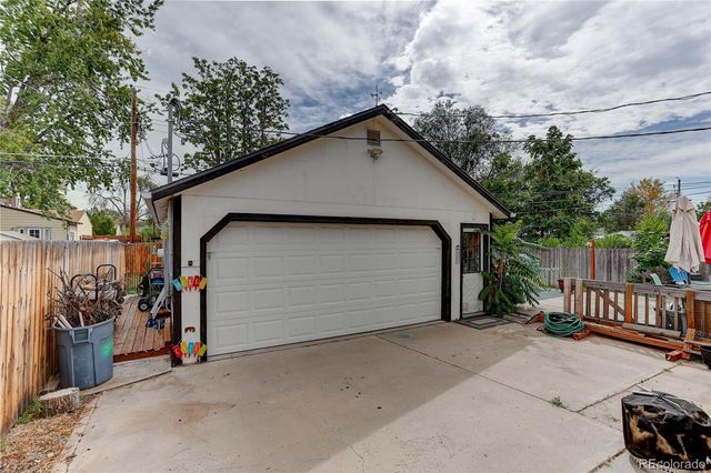 7880 Olive Street, Commerce City, CO 80022