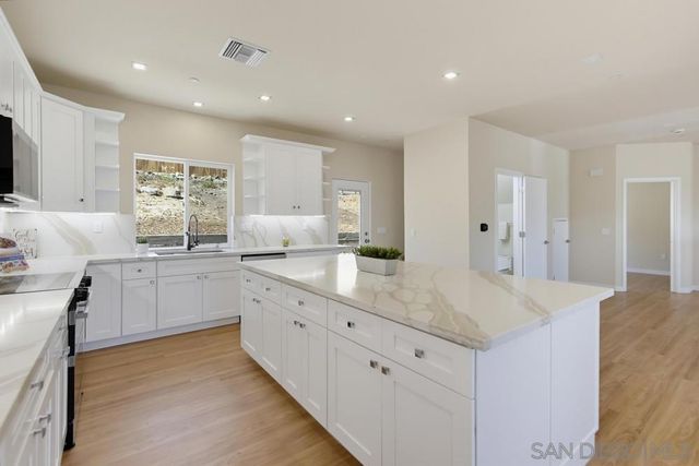1302 La Presa Ave., Spring Valley, CA 91977