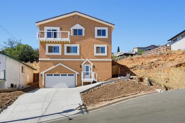 1302 La Presa Ave., Spring Valley, CA 91977