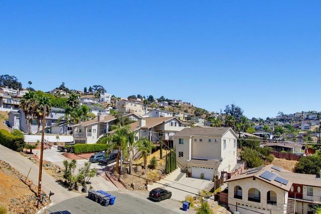 1302 La Presa Ave., Spring Valley, CA 91977