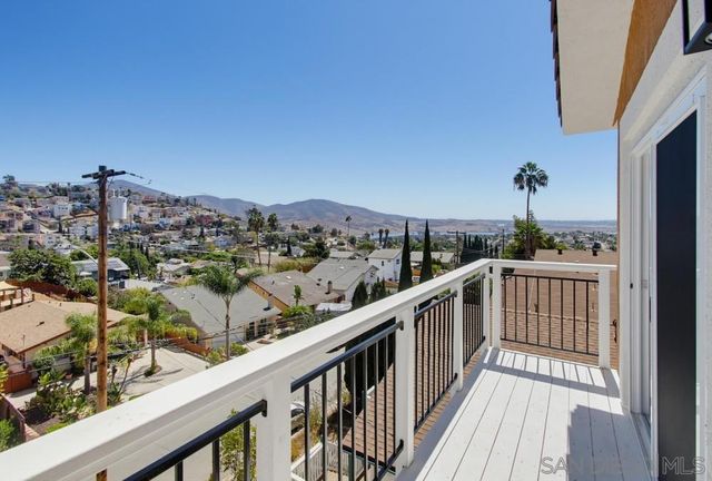 1302 La Presa Ave., Spring Valley, CA 91977