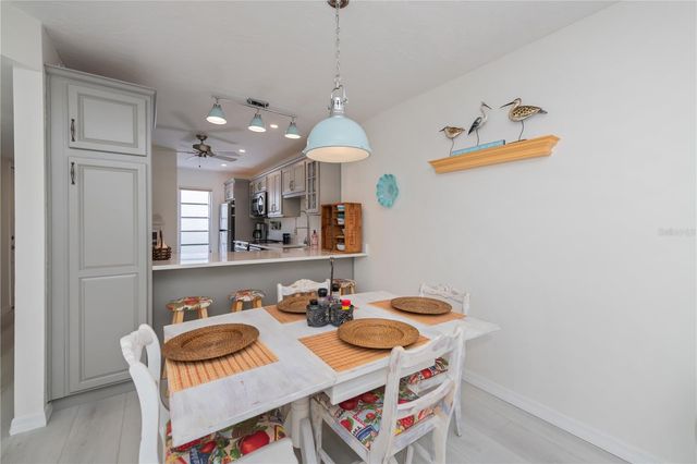 1041 CAPRI ISLES BOULEVARD 104, Venice, FL 34292