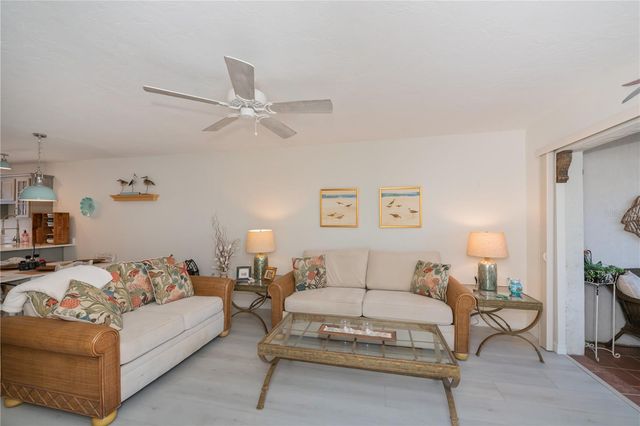 1041 CAPRI ISLES BOULEVARD 104, Venice, FL 34292