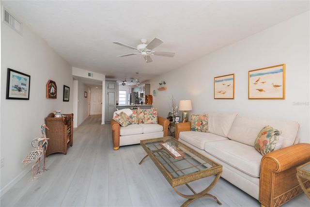 1041 CAPRI ISLES BOULEVARD 104, Venice, FL 34292