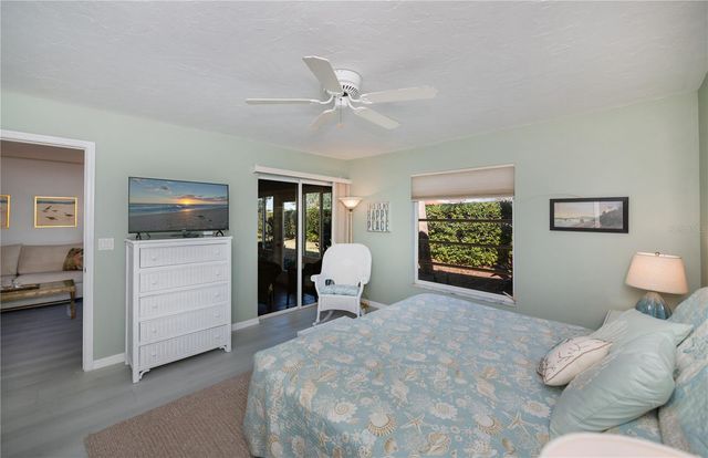 1041 CAPRI ISLES BOULEVARD 104, Venice, FL 34292