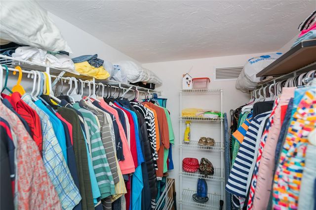 1041 CAPRI ISLES BOULEVARD 104, Venice, FL 34292