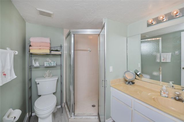 1041 CAPRI ISLES BOULEVARD 104, Venice, FL 34292