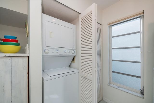 1041 CAPRI ISLES BOULEVARD 104, Venice, FL 34292