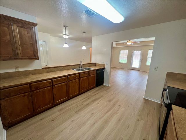 3105 SW Hillstone Avenue, Bentonville, AR 72713