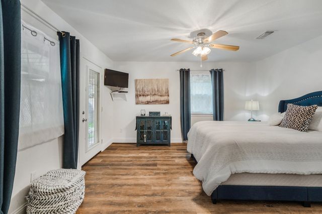 1111 Brazos Drive, Mineral Wells, TX 76067