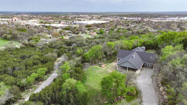 1111 Brazos Drive, Mineral Wells, TX 76067