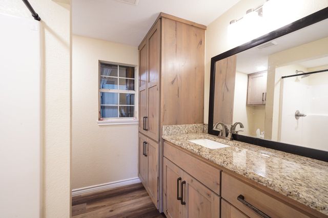 1111 Brazos Drive, Mineral Wells, TX 76067