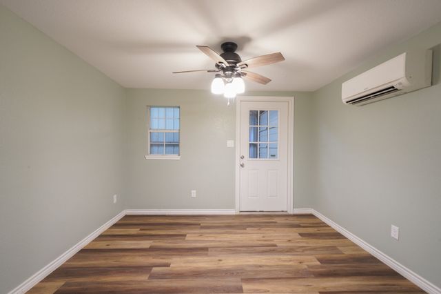 1111 Brazos Drive, Mineral Wells, TX 76067