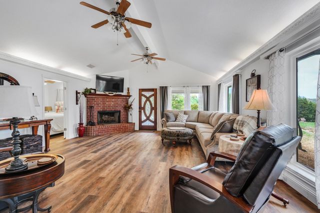 1111 Brazos Drive, Mineral Wells, TX 76067