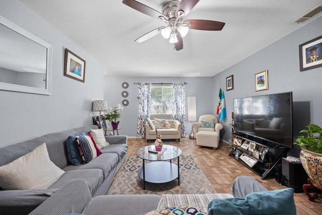 10406 Little Pebble DR, Austin, TX 78758