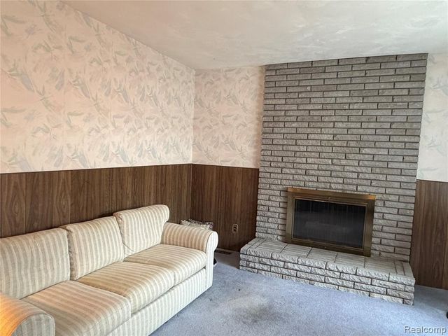 32466 Avondale Street, Westland, MI 48186