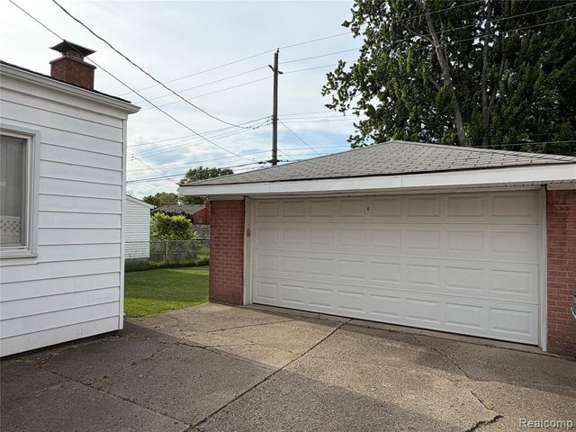 32466 Avondale Street, Westland, MI 48186