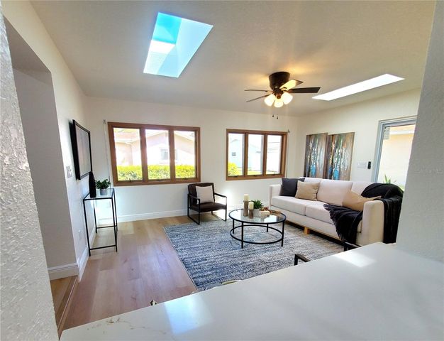835 ANCHORAGE LANE, Palm Harbor, FL 34685