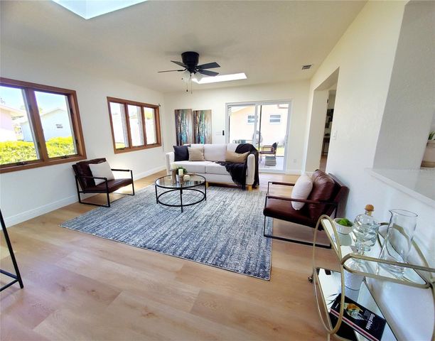 835 ANCHORAGE LANE, Palm Harbor, FL 34685