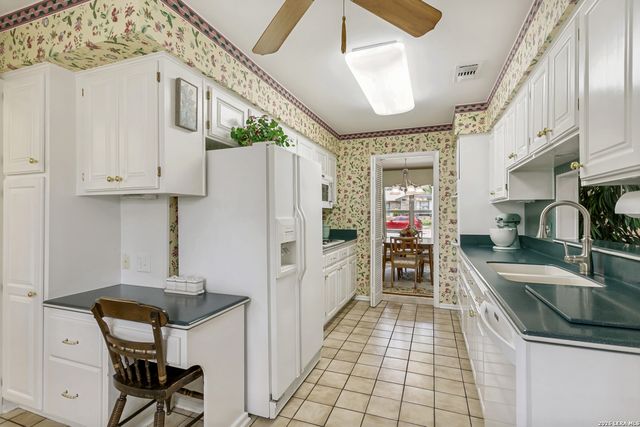 3014 Manila, San Antonio, TX 78217