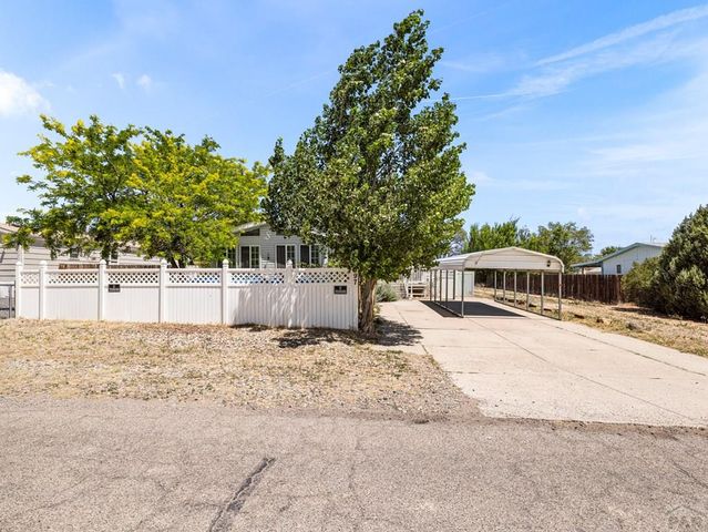297 E George Dr, Pueblo West, CO 81007