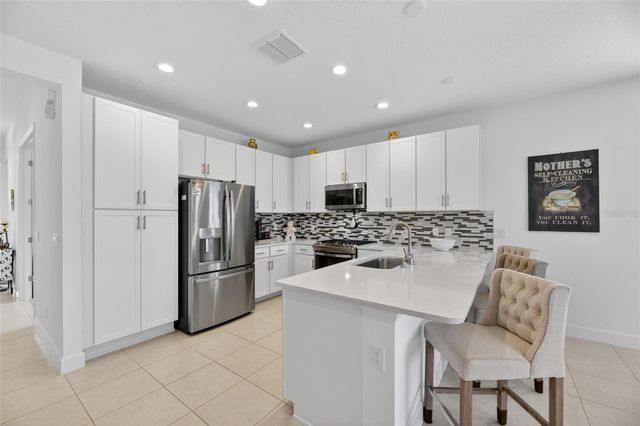 4915 SIENNA ISLES AVENUE, Wimauma, FL 33598