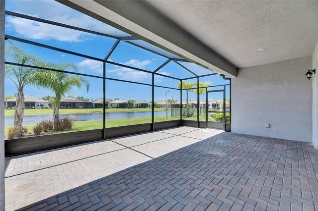4915 SIENNA ISLES AVENUE, Wimauma, FL 33598